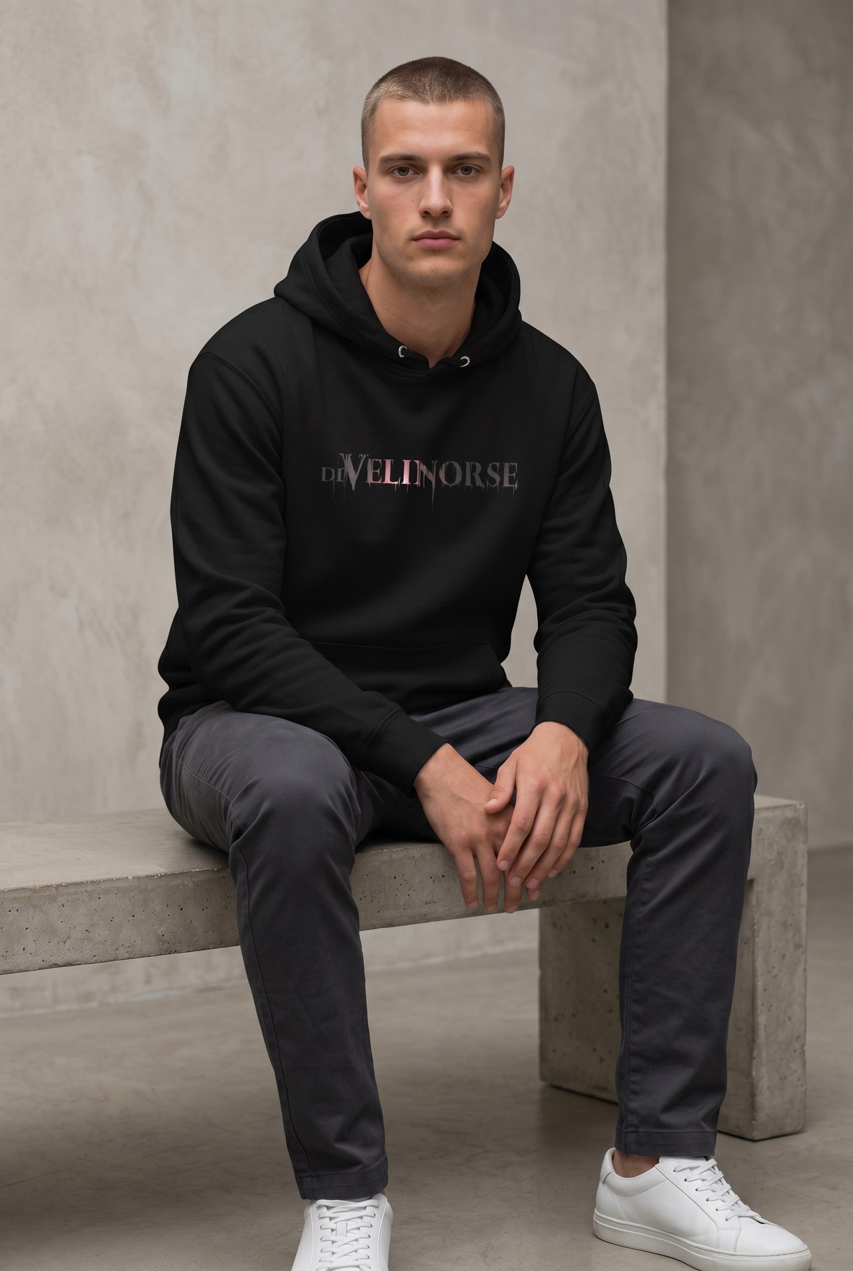 DeVelinorse Hoodie Black